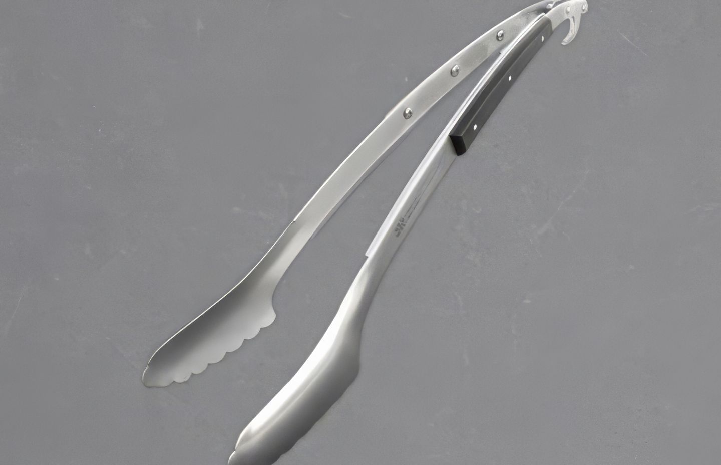 bbqtongs-gigapixel.jpg