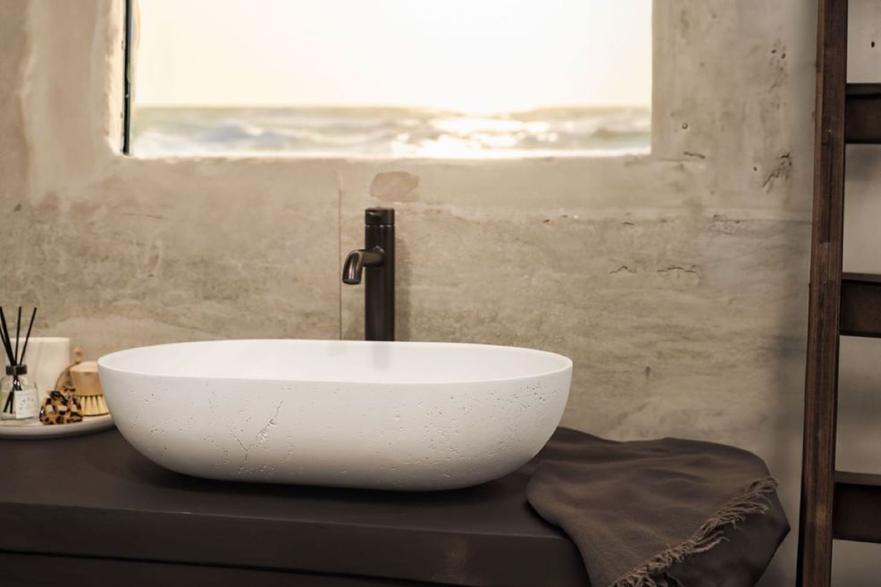 beach-window-with-ladder-v4.jpg