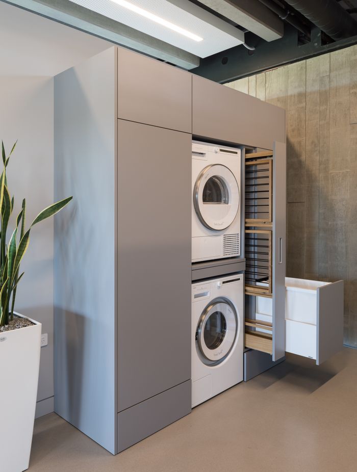 People have their hands full in the laundry – so give them a helping hand