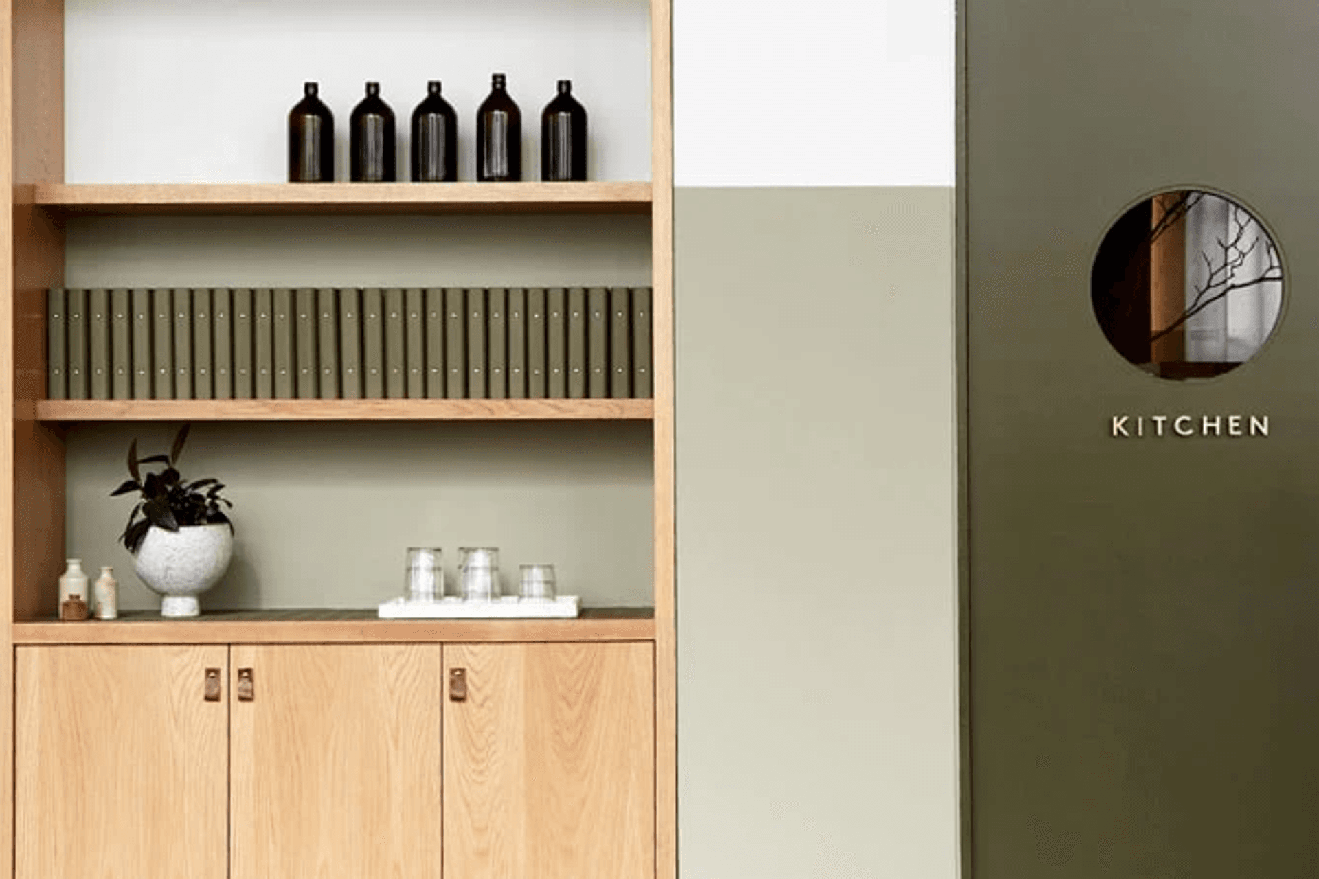 Retail and Hospitality sector with Dulux World of Colours