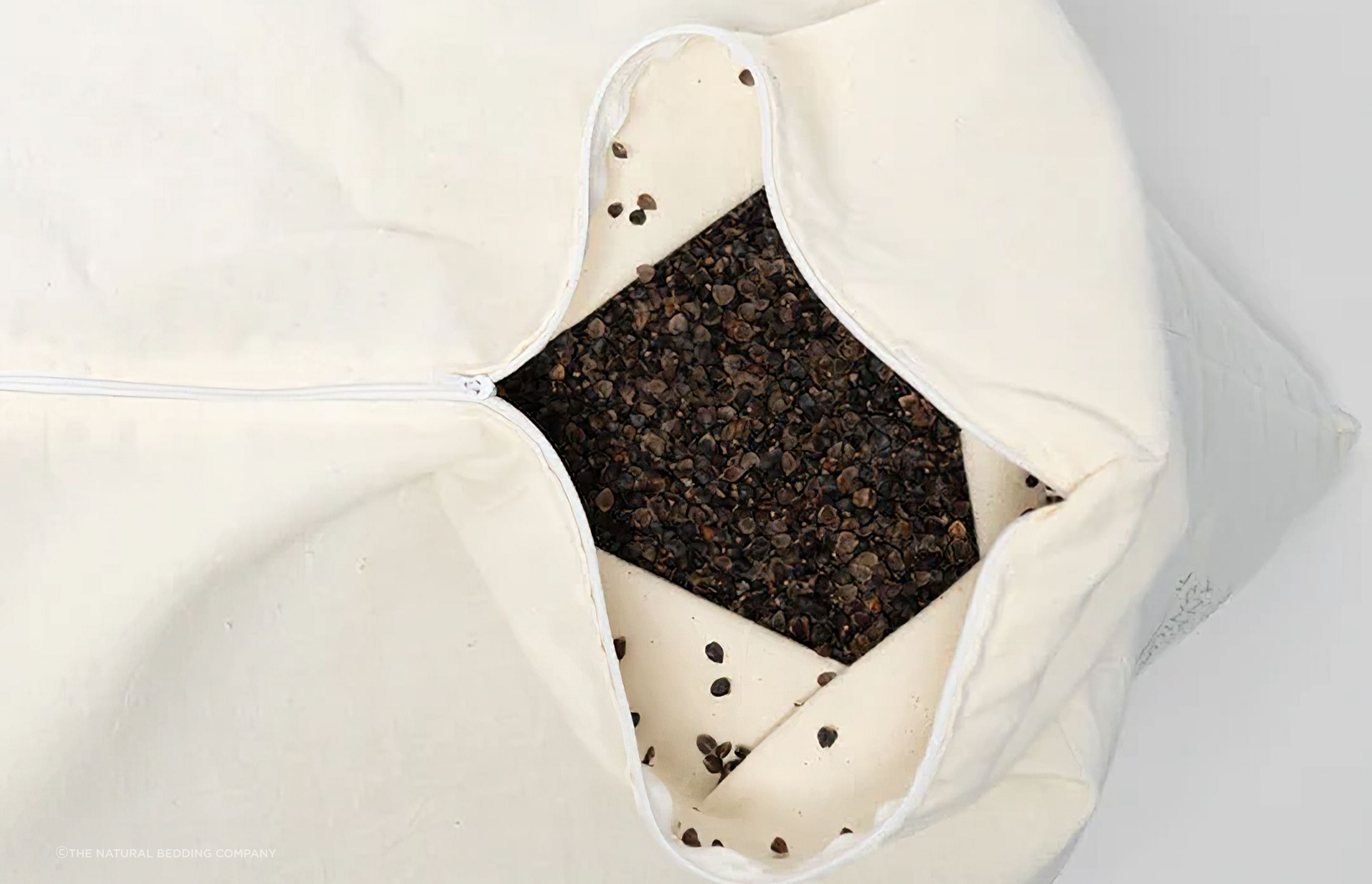 Made from organic Australian-grown buckwheat, the Buckwheat Hull Pillow moulds to the shape of your head and neck