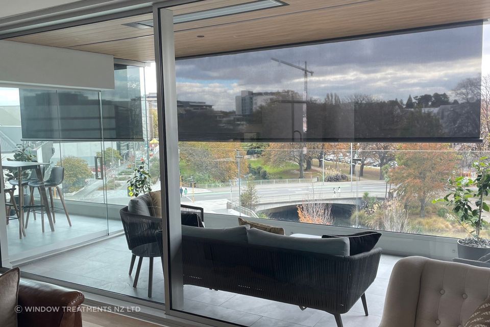 Cafe Blinds are a versatile solution for sun and breeze control. Robust and made without side rails it anchors in place with carabiners. Here it is shown with a strong bottom rail.