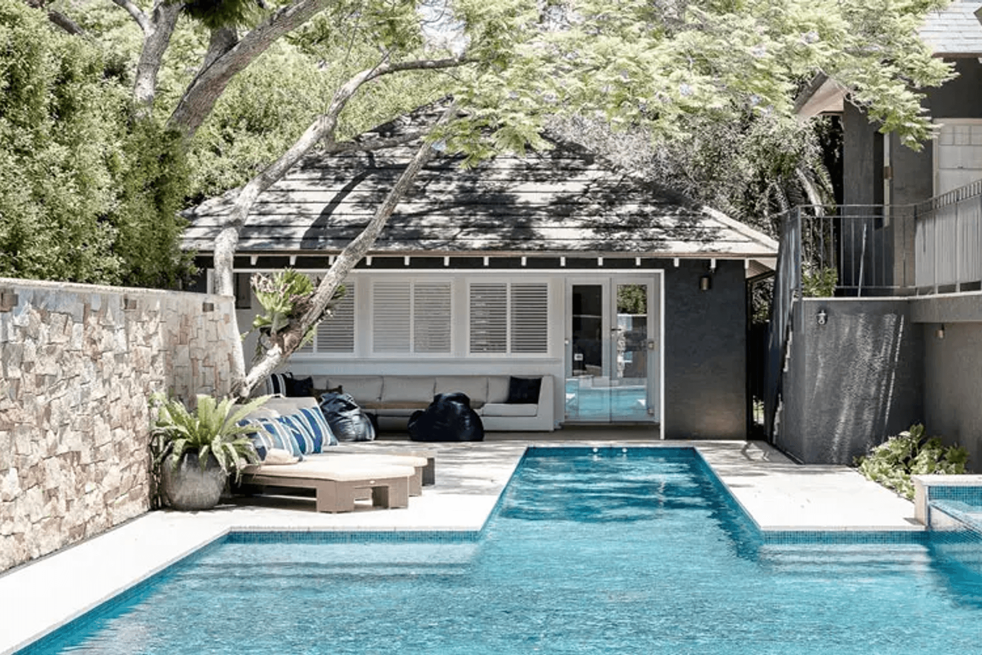 Image of Cathedral Alfresco Limestone custom pool surrounds, project by and photography by Maree Homer.