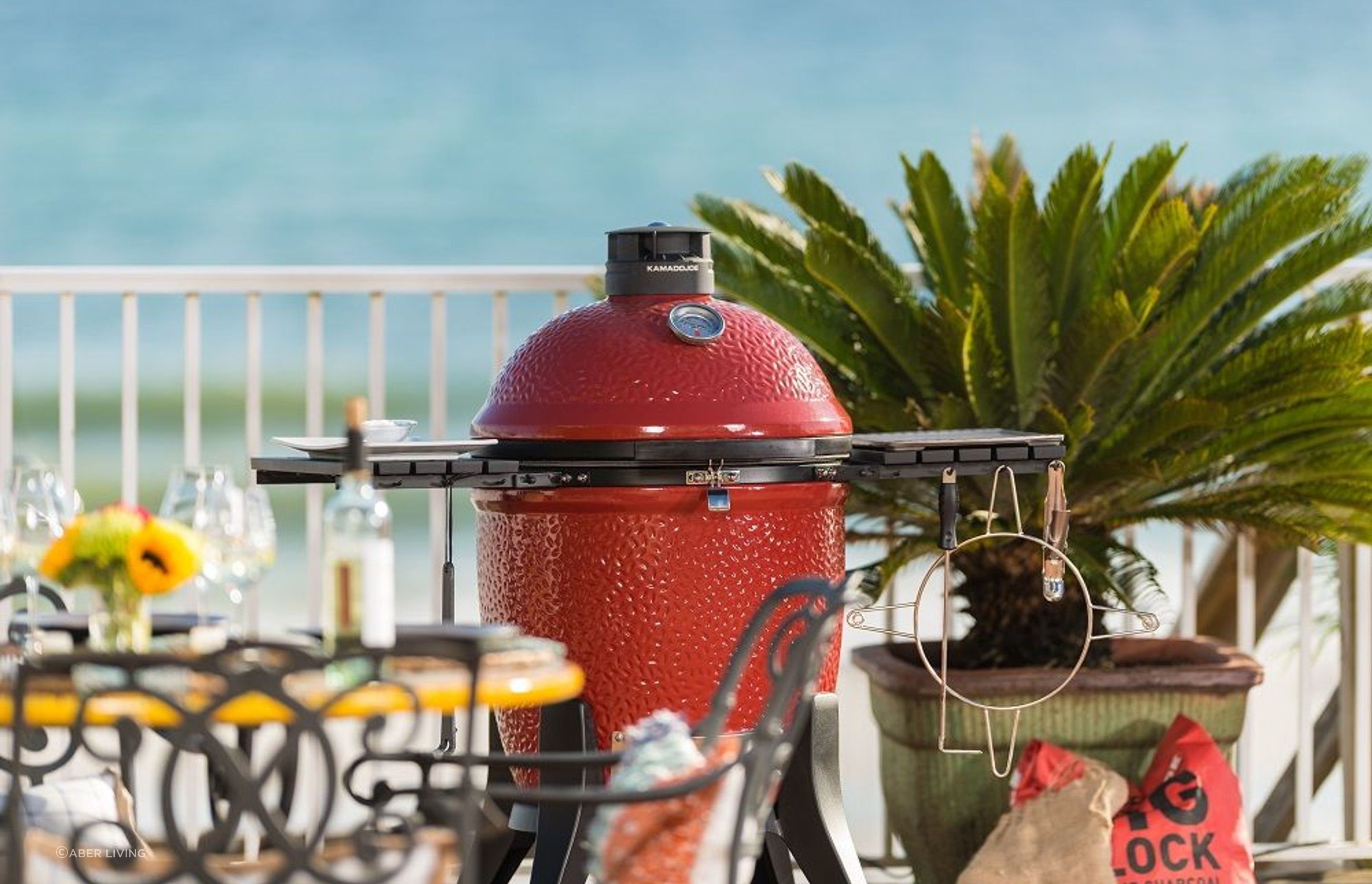 The ceramic construction of the Kamado Joe Classic III 18 Inch Ceramic Grill allows for even cooking of food.