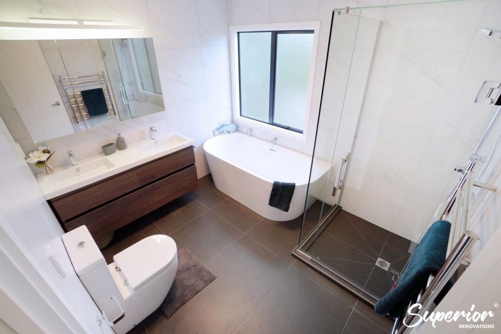 Clean lines in this modern contemporary bathroom