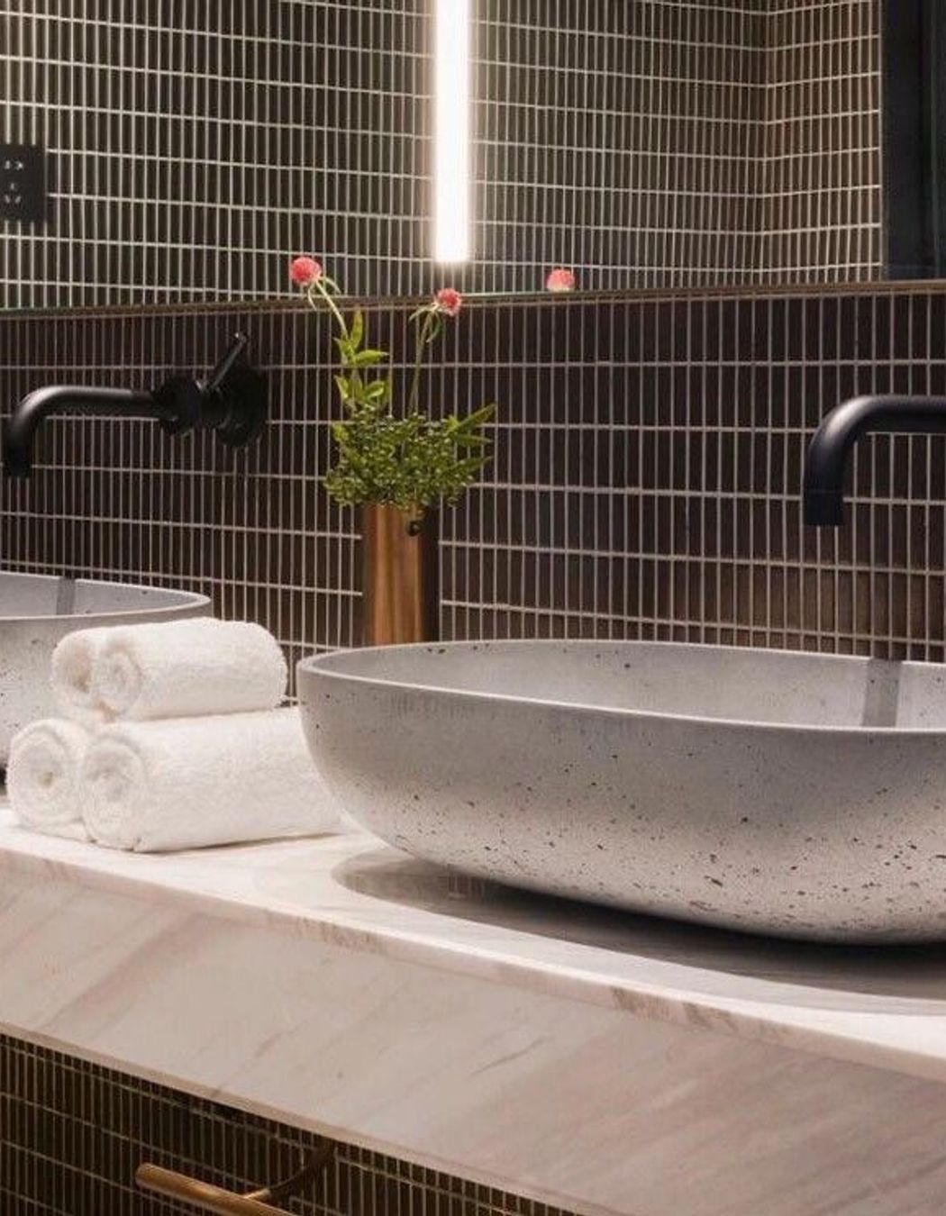 Stonebaths - Justina Cast Concrete