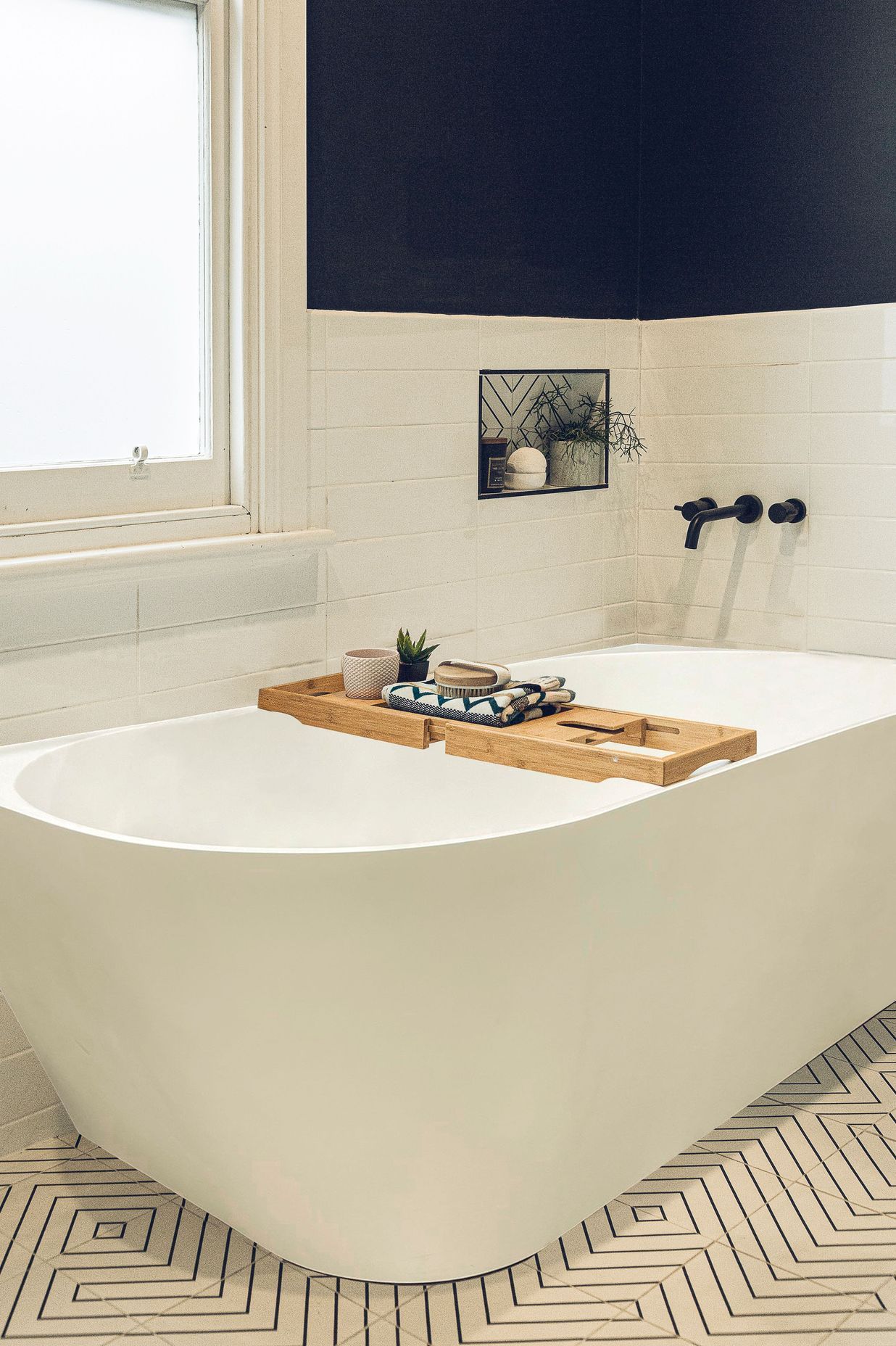 The new 1600mm x 800mm back-to-wall-style, free-standing corner bath from Elite Bathroomware is ideal for smaller bathrooms where the look of a free-standing bath is desired but space is of a premium.