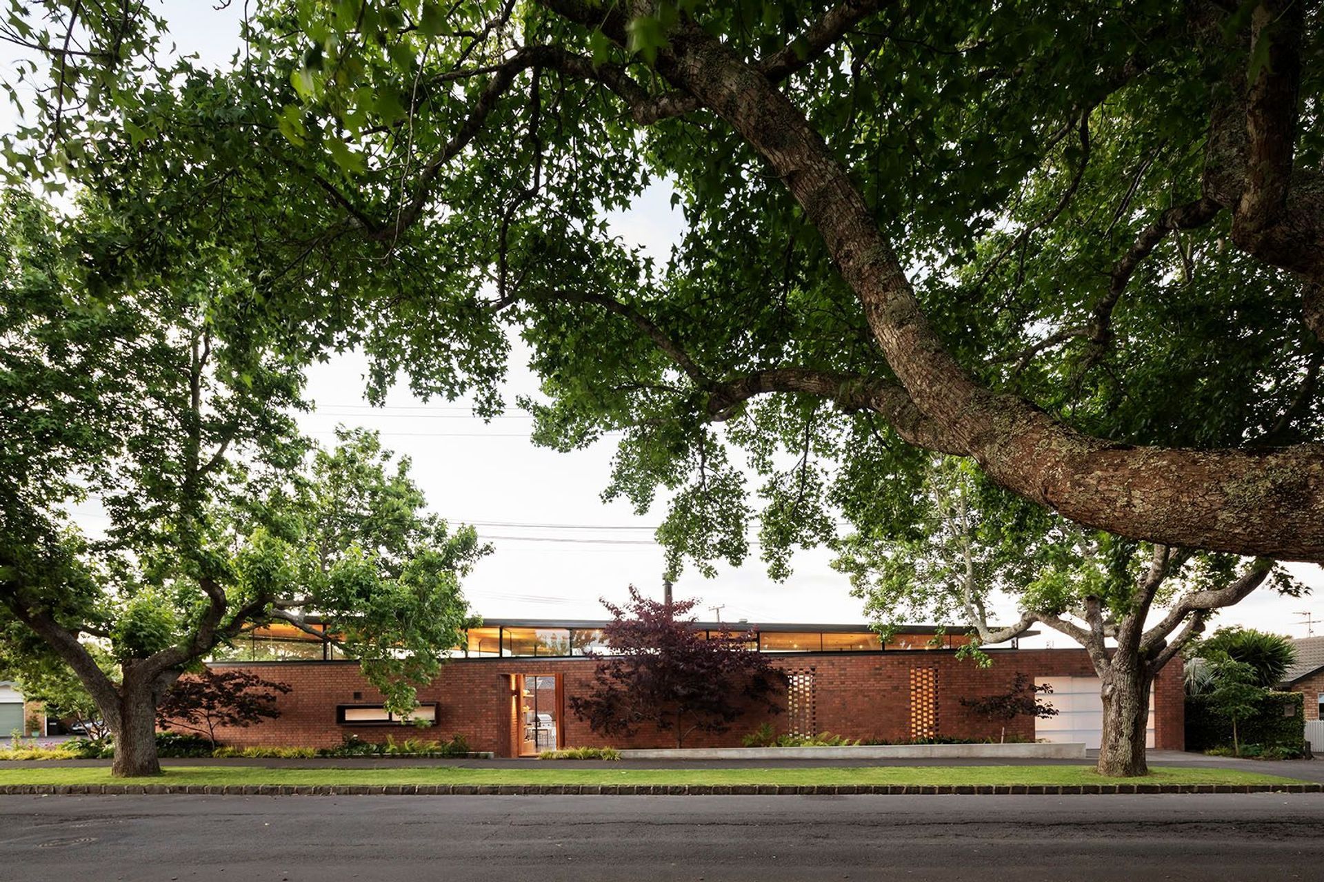 Courtyard House by Guy Tarrant Architects