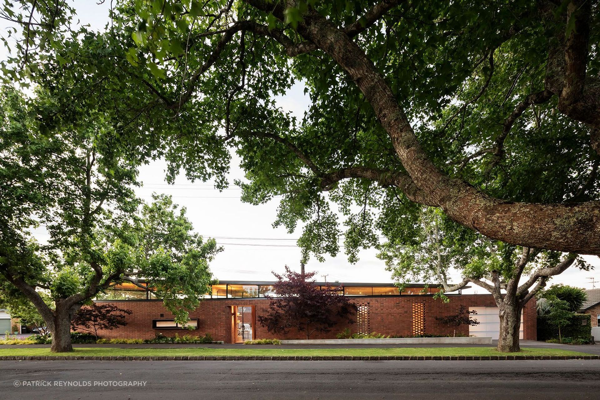Courtyard House by Guy Tarrant Architects