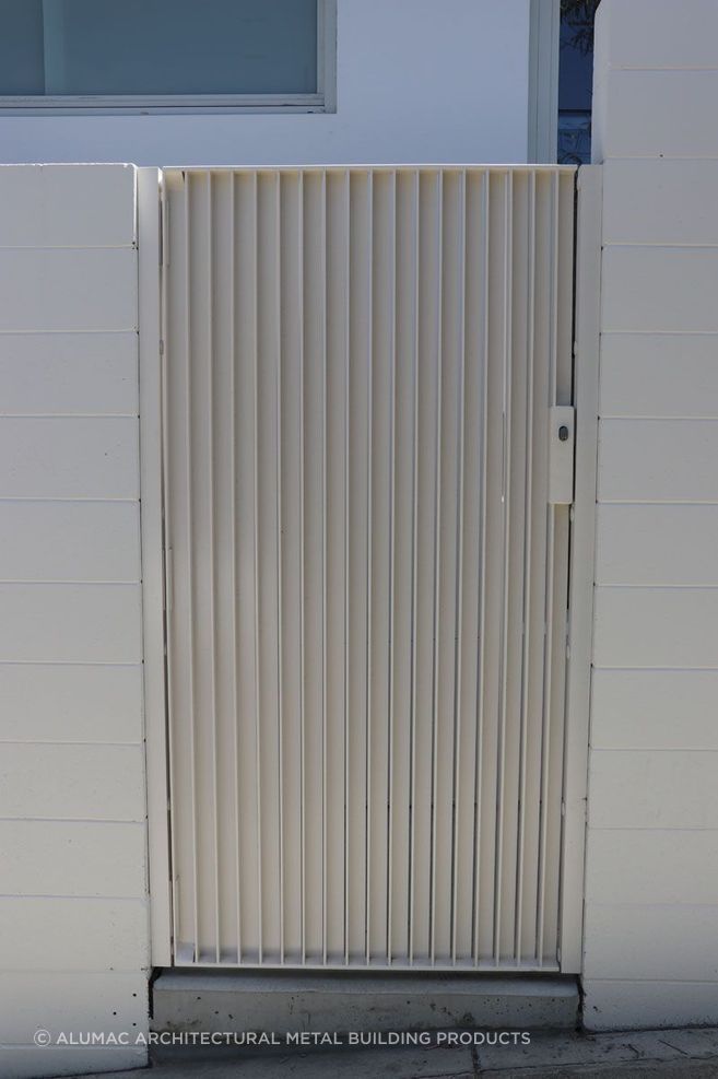 custom-entry-gate-architectural-metal.jpg