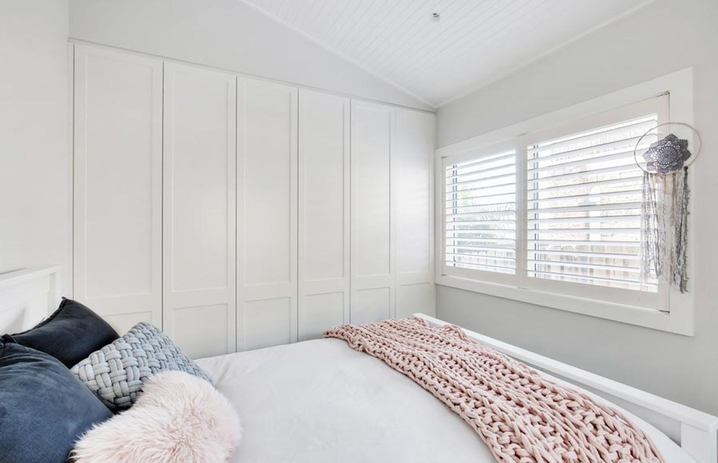 Custom Designed Built-Ins and Walk-In Wardobes