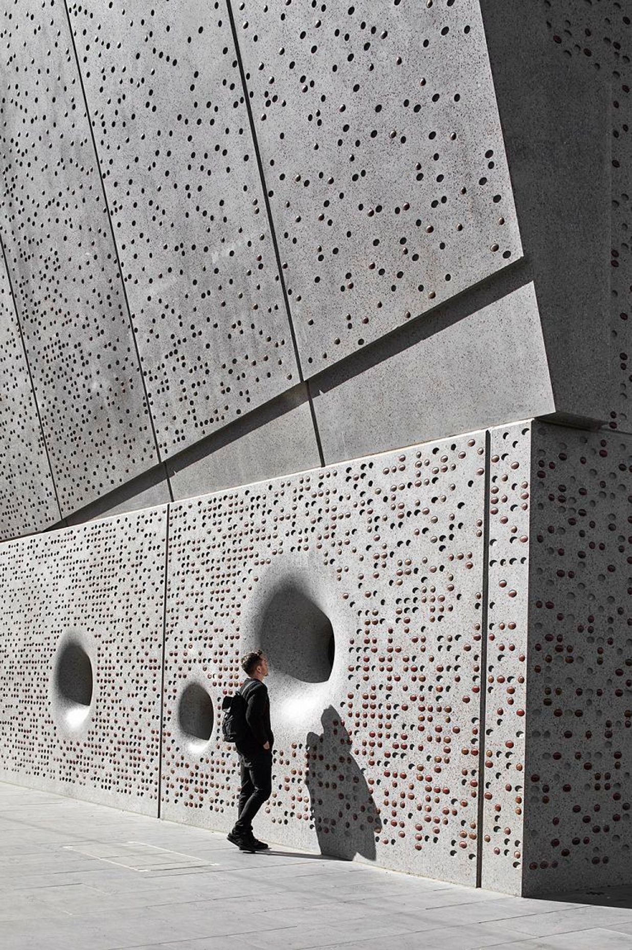 Custom INAX oval shaped ceramics for Melbourne Conservatorium of Music by John Wardle Architects