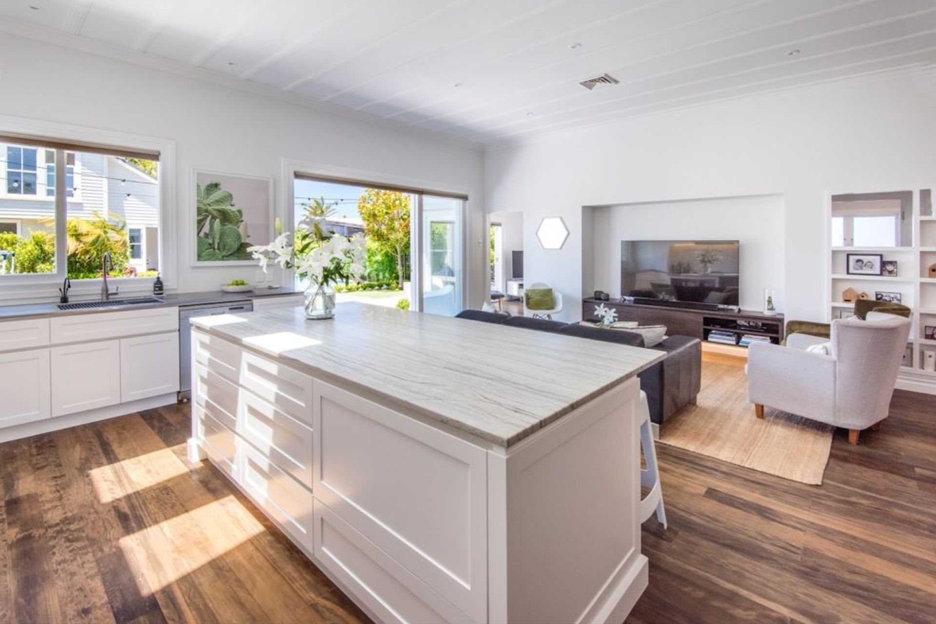 Top 10 Reasons To Hire A Kitchen Designer