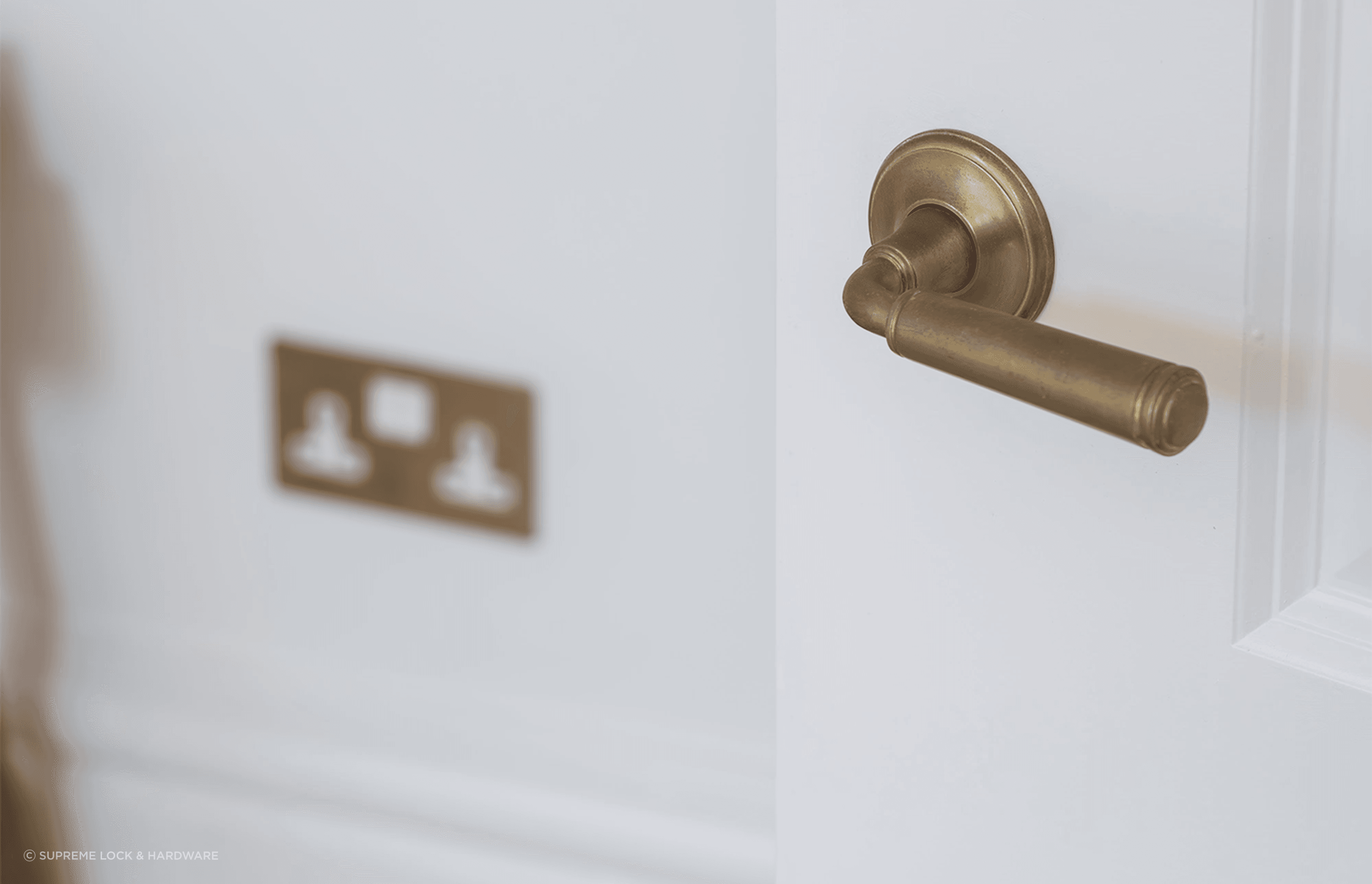 The Digby door handle is more of a traditional style, but its simplicity will work in modern spaces too.
