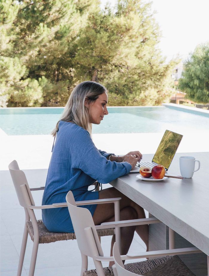 Fátima Cantó enjoying her all-new outdoor area