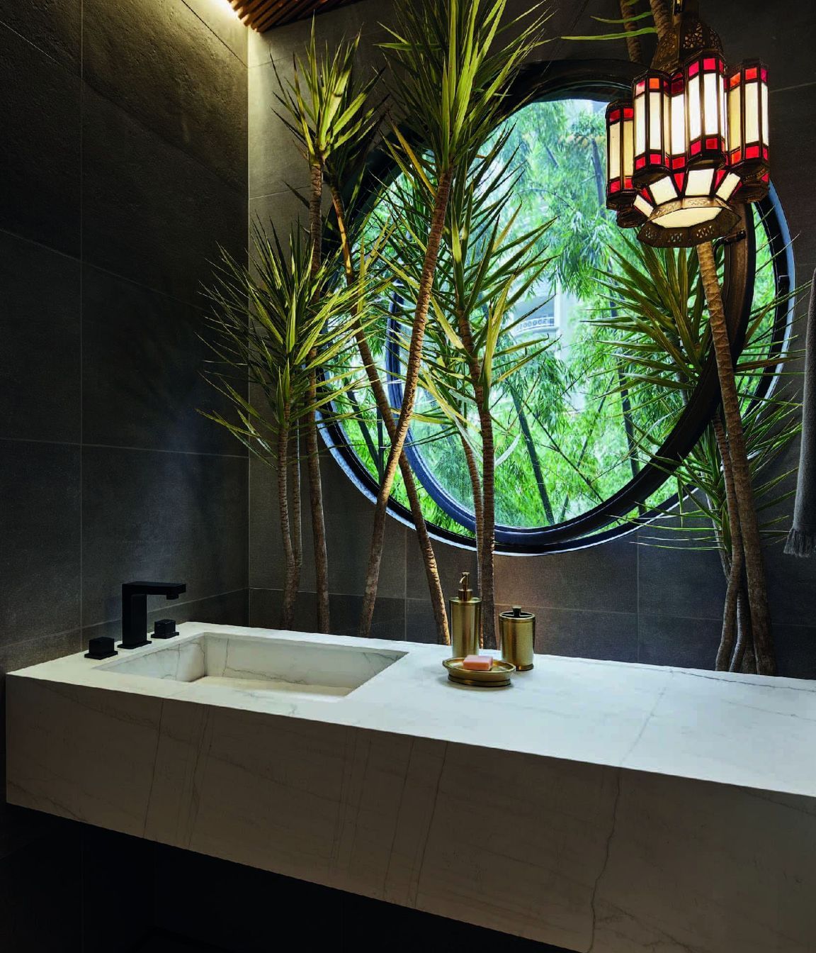 The keys to a bathroom boasting nature