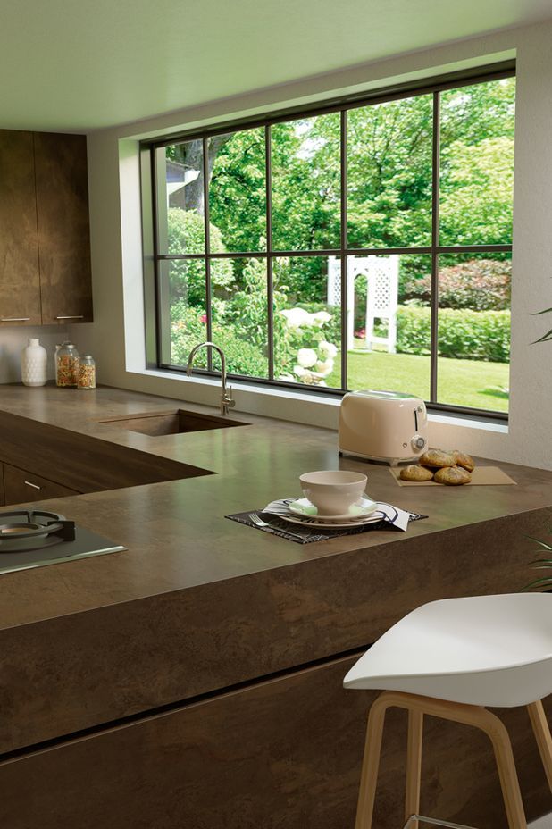 Industrial style kitchens: The metallic beauty that endures