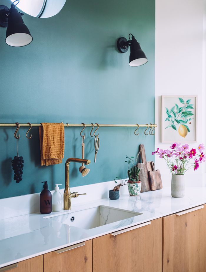 What is color blocking?