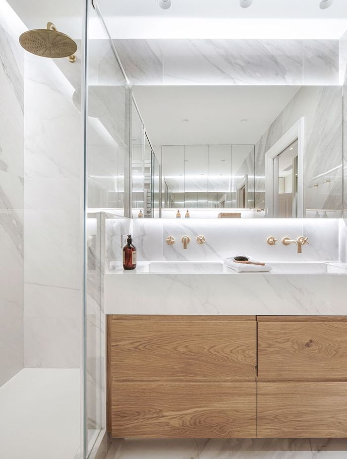 How can you decorate white bathrooms? A few tips you can use