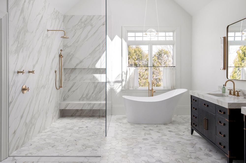 How can you decorate white bathrooms? A few tips you can use