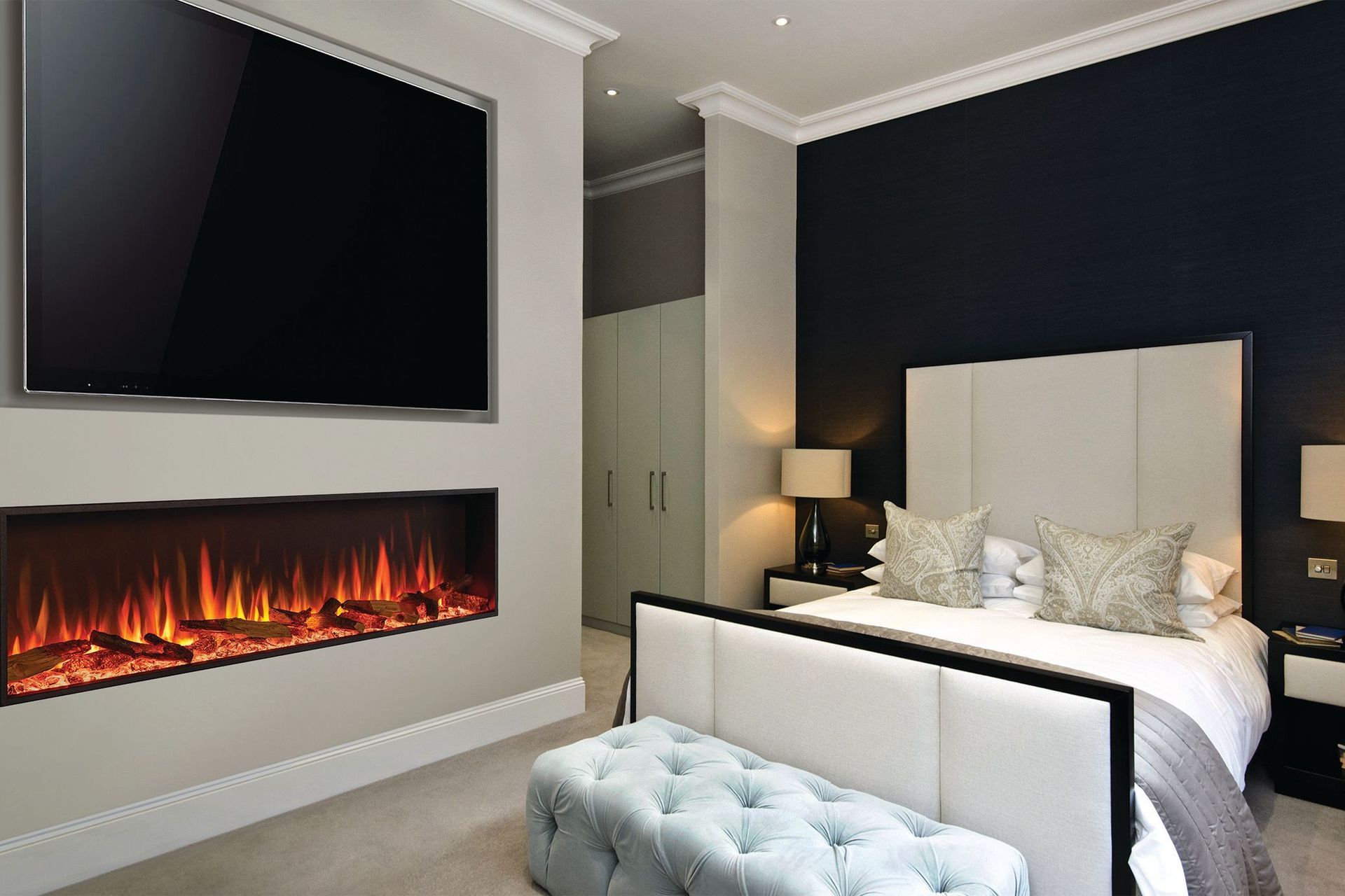 The eStudio 135R log fuel effect is shown here with the optional mood lighting kit.