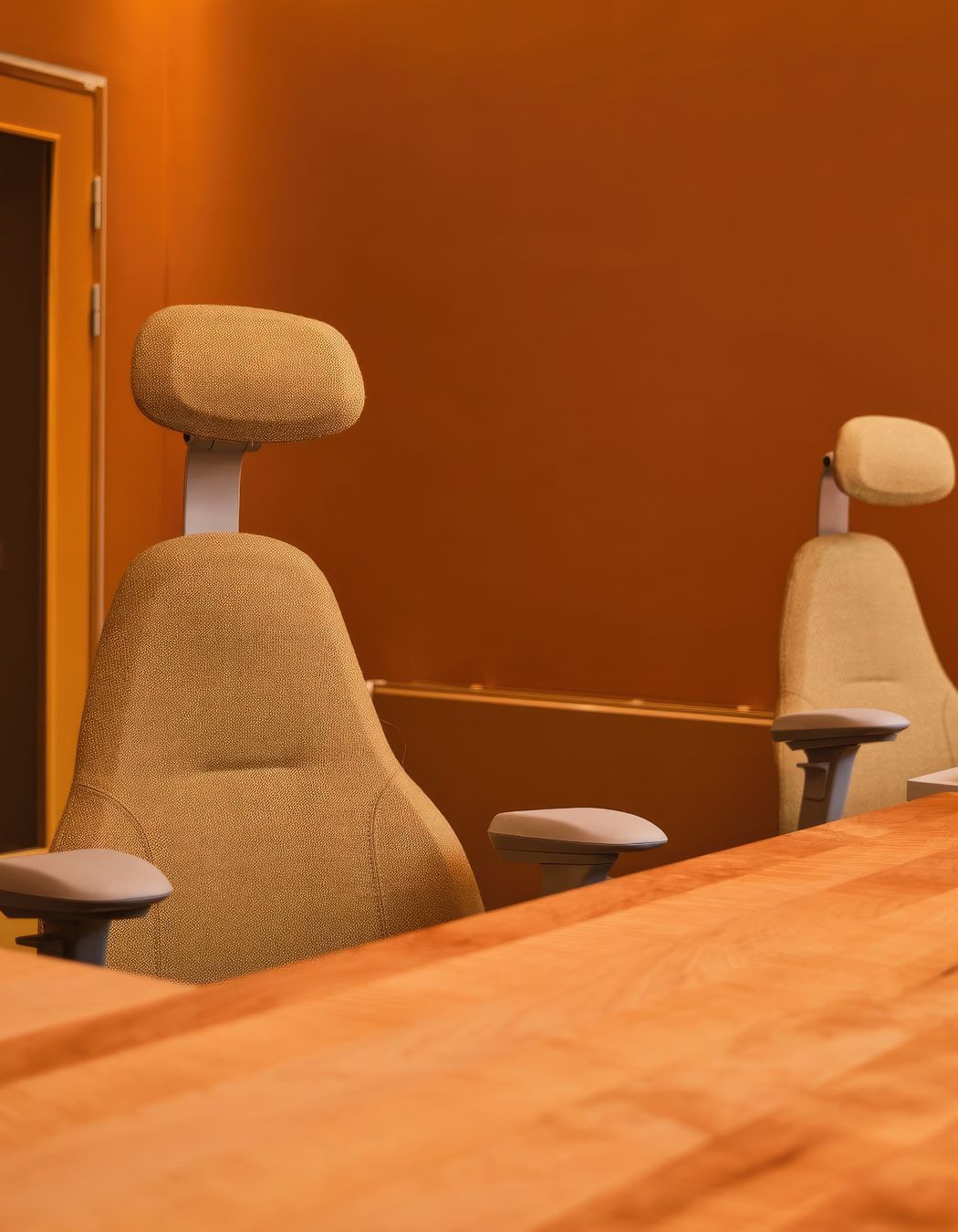 The selected chairs are designed with a high proportion of recycled content, contributing to a circular economy and reducing the environmental impact of the hospital's interior furnishings. | Featured RH Mereo 220