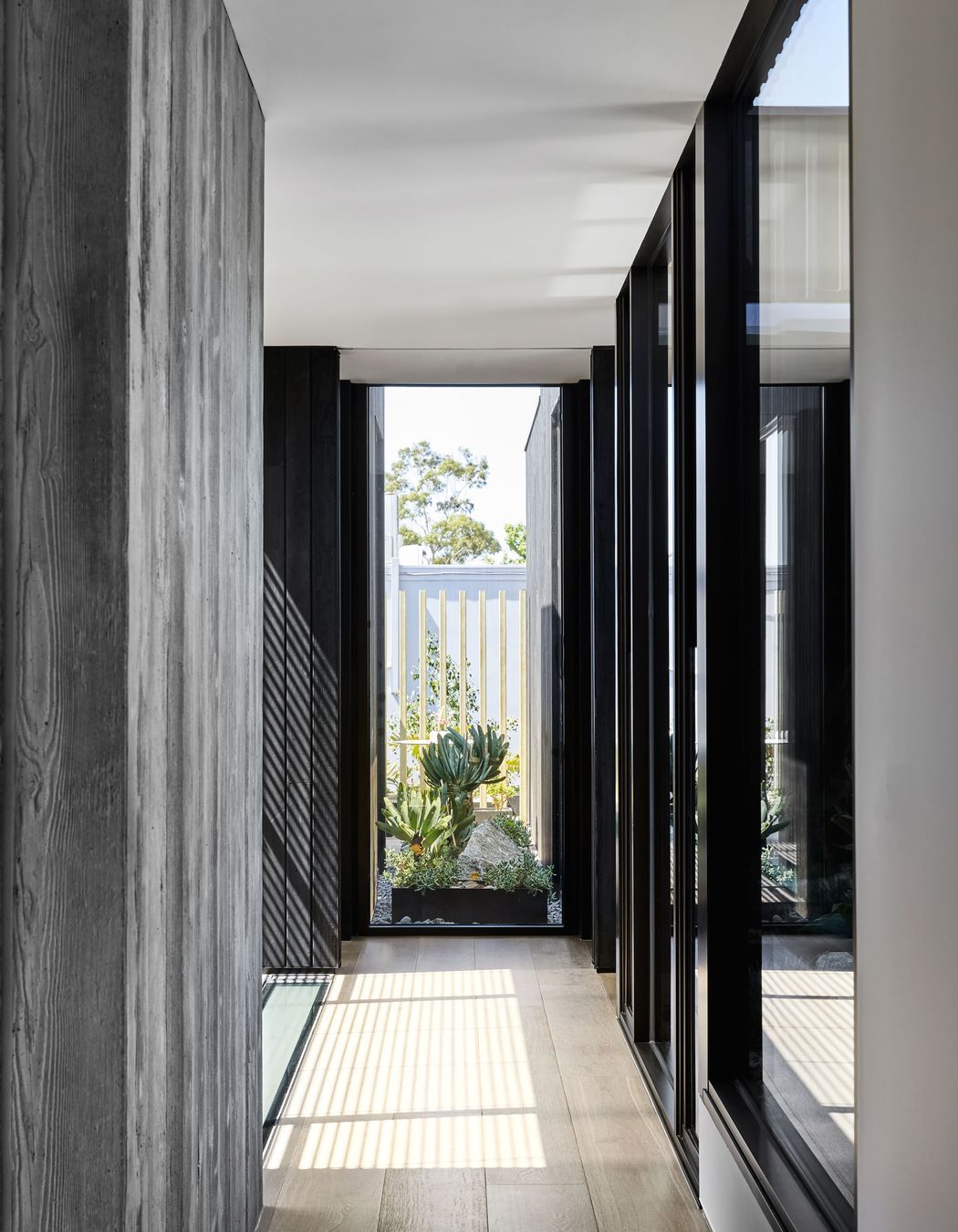 The Split Home by Seidler Group | Photography by Sharyn Cairns