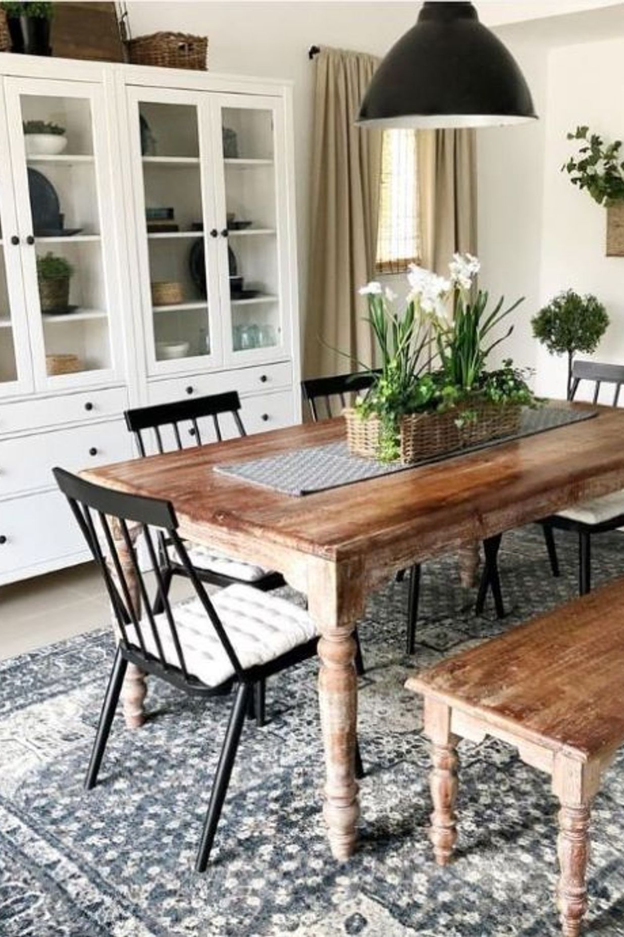 Styling your Dining Room Furniture on a Budget