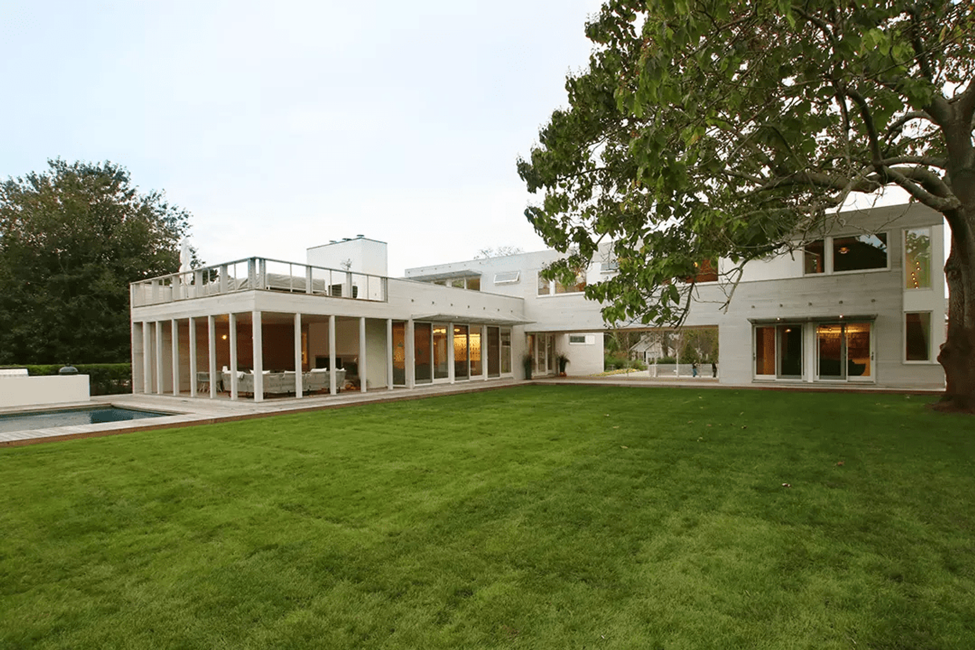 A rear view of the seven-bedroom modular home in Bridgehampton, N.Y., designed by Resolution 4 Architecture.