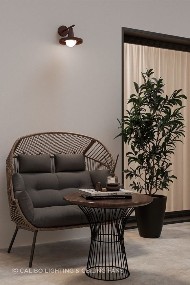 After dark is when the alfresco earns its place. Light that makes staying outside an easy choice.