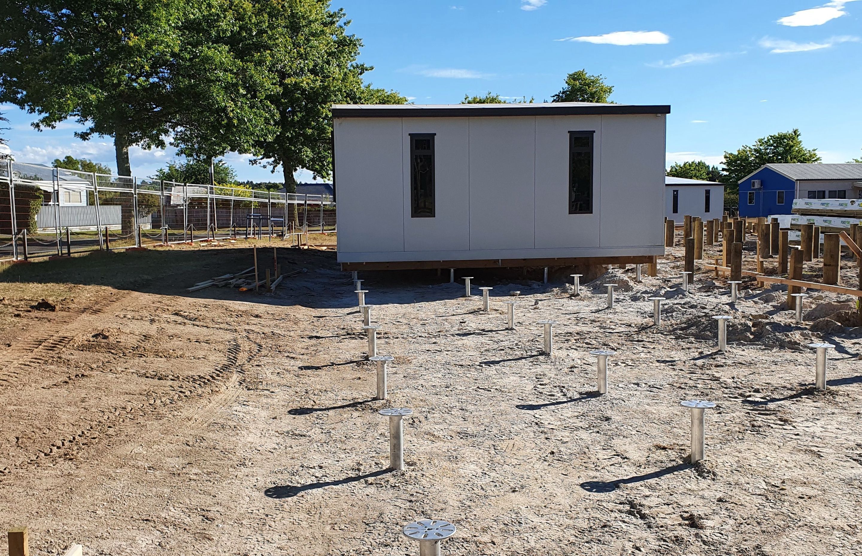 Installation of the ground screw foundation creates absolutely no mess, meaning there’s no fill to cart away from the site and, ground screw foundations are ready to take load instantly.