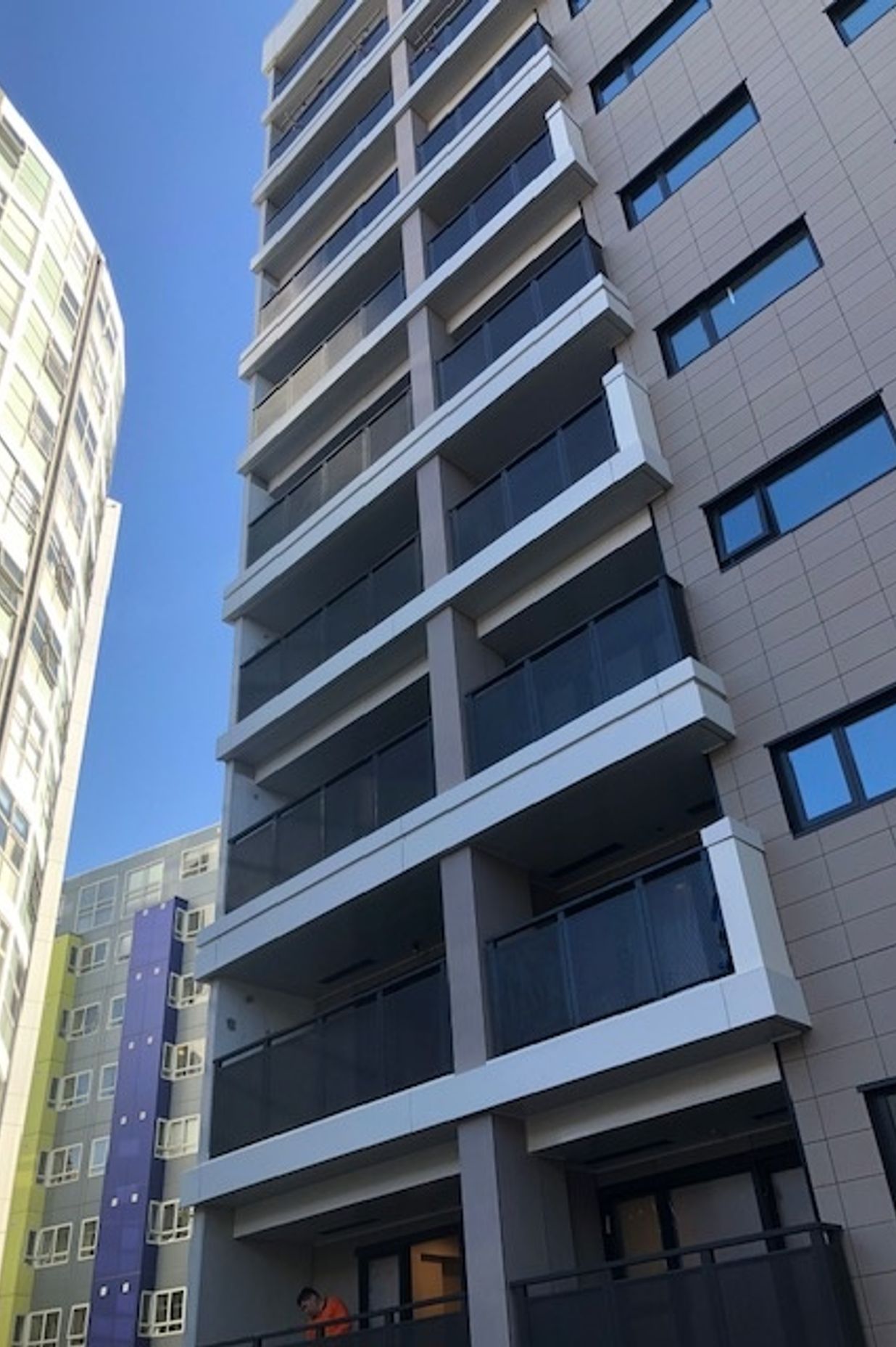 Initially engaged to provide parapet caps for the 139 Greys Ave development, ACMF ended up providing solutions for flashings, fascia, soffits and inter-tenancy screens.