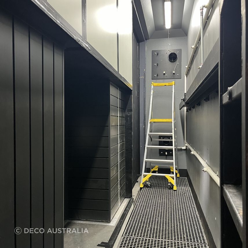 inside-weatherproofing-testing-chamber-decoclad-v2.jpeg