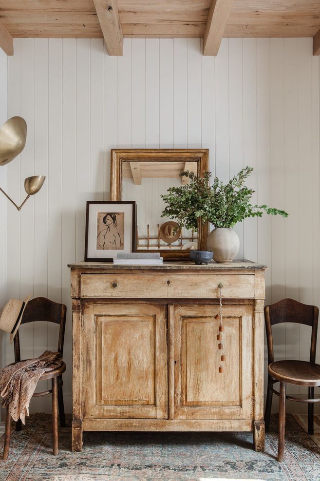 Make An Entrance: 5 Key Steps To Styling Your Entryway