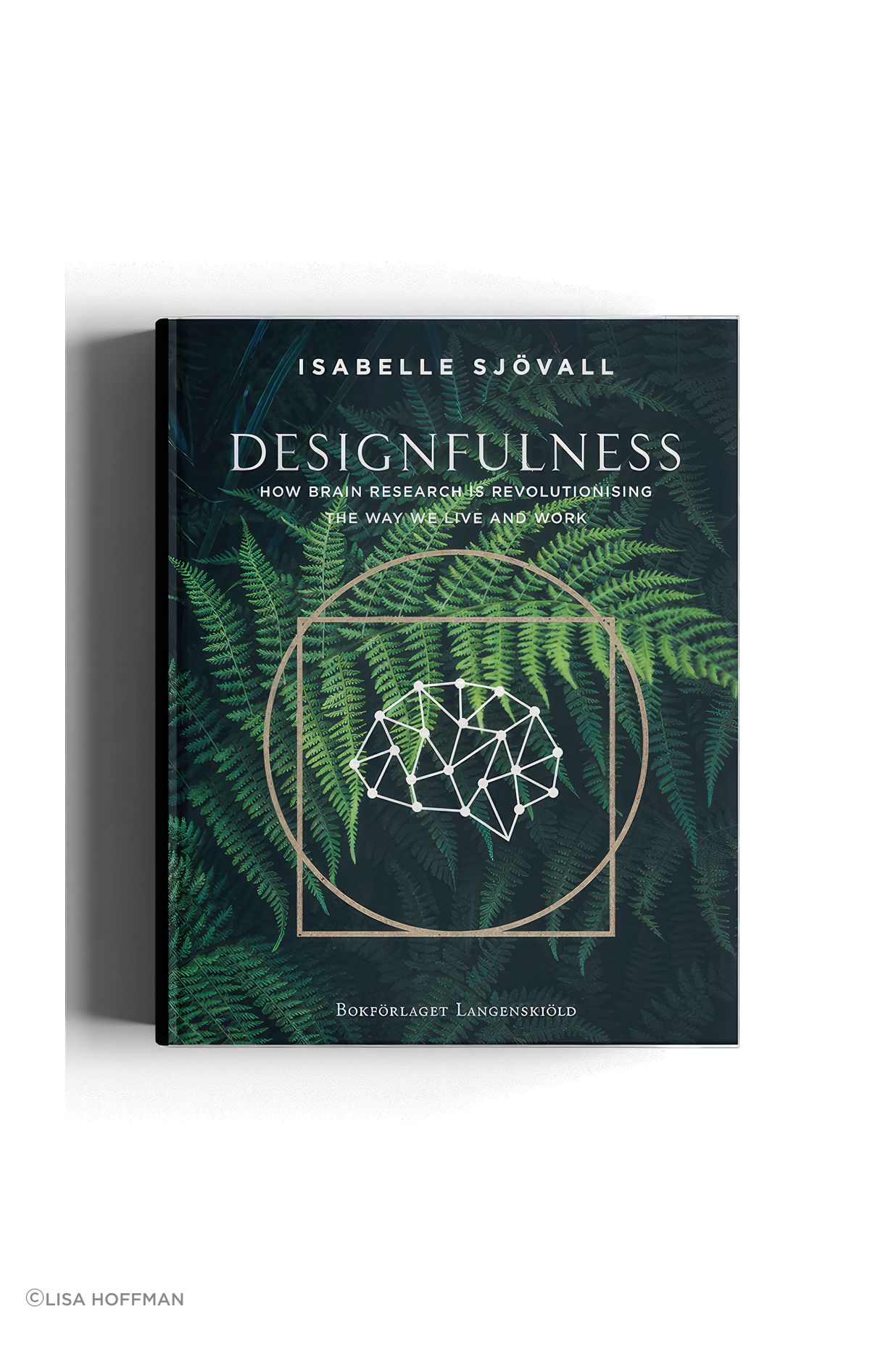 Isabelle is the author of Designfulness (2020), which summarises scientific research and gives concrete tips on how we can create environments that strengthen community, enhance recovery, as well as increase focus and creativity.