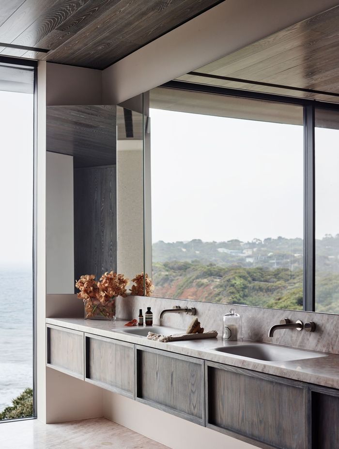 Great Ocean Road Residence. Photography by Mark Roper, design by Rob Mills Architecture & Interiors