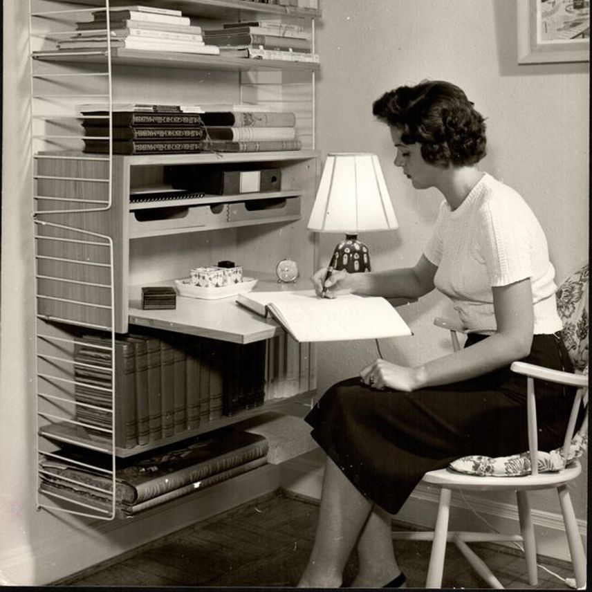kajsa-strinning-with-string-shelving-1609953568.jpg