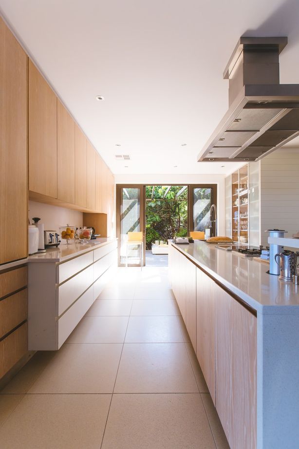 Example of light reflection in the kitchen | Photo Credit - Unsplash