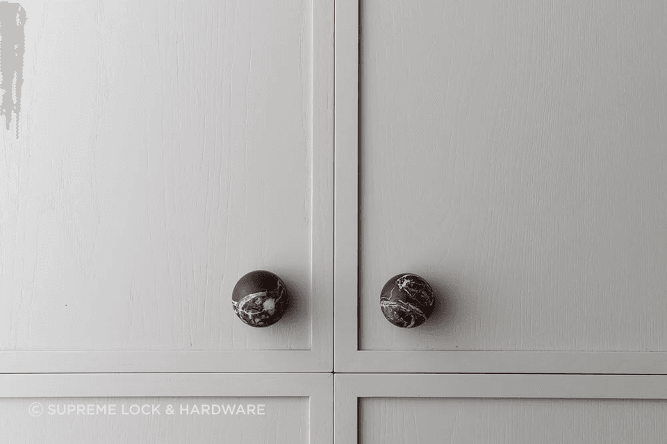 lo-and-co-hubble-rosso-marble-knob-large-cab1024x1024.png
