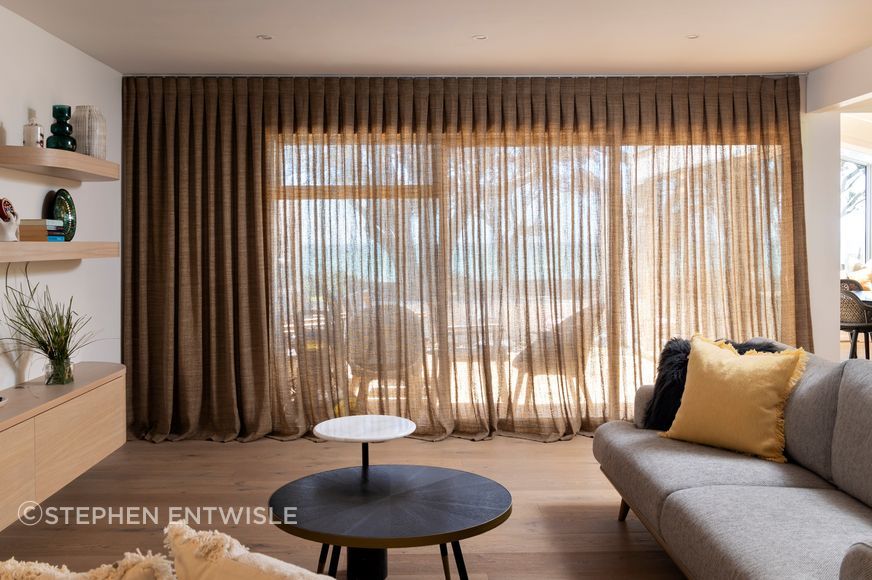 lounge-.jpg