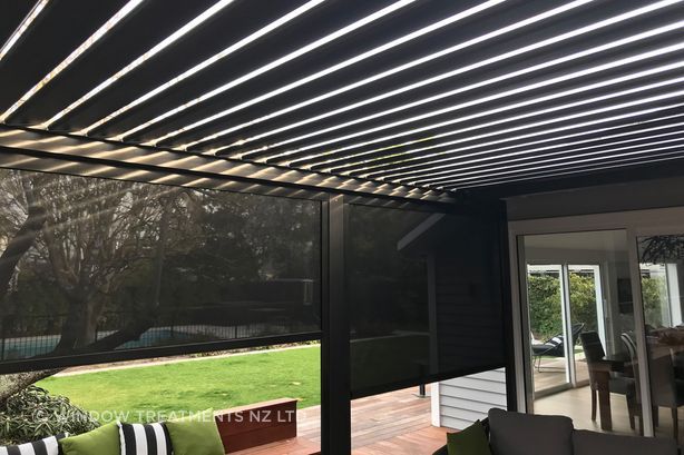 Look for a heavy grade aluminum structure and louvres (preferably European raw materials) with marine grade stainless steel (SS 316) fittings and fixtures.