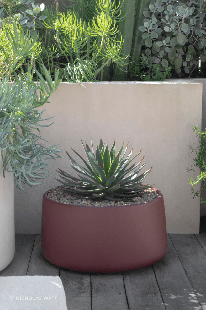 matching-garden-pots-to-you-home-4.png