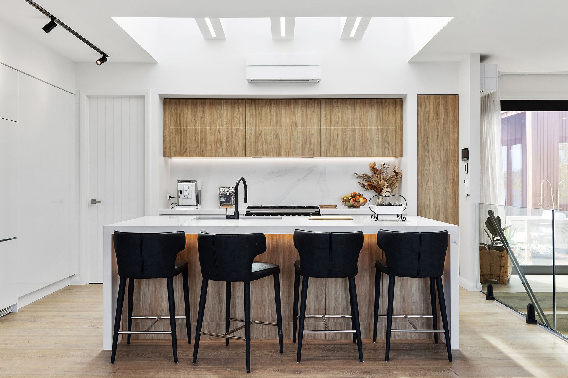 How to take 'scroll stopper' photos of your property