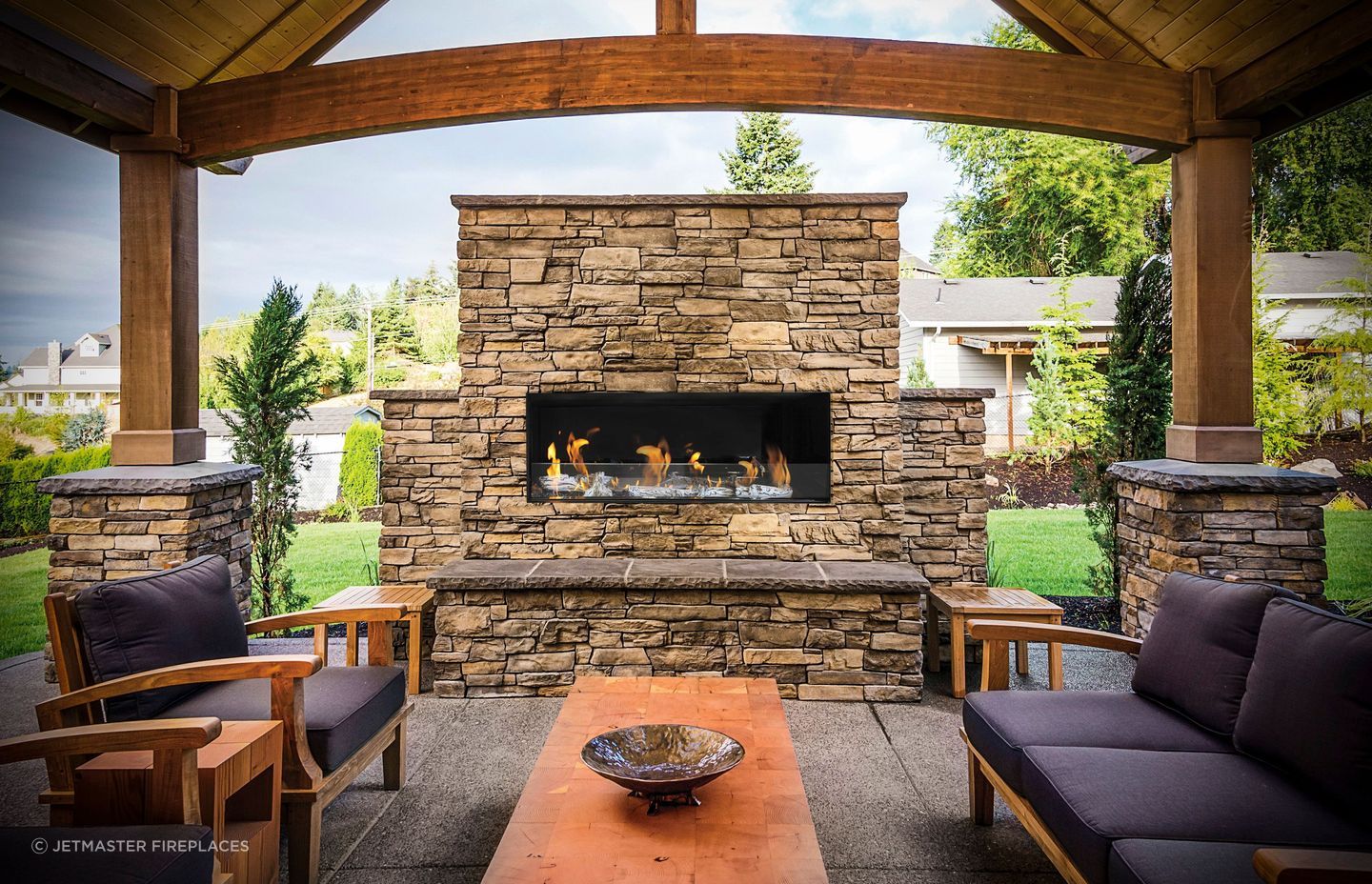 patio-horizon-gas-fireplace.jpg
