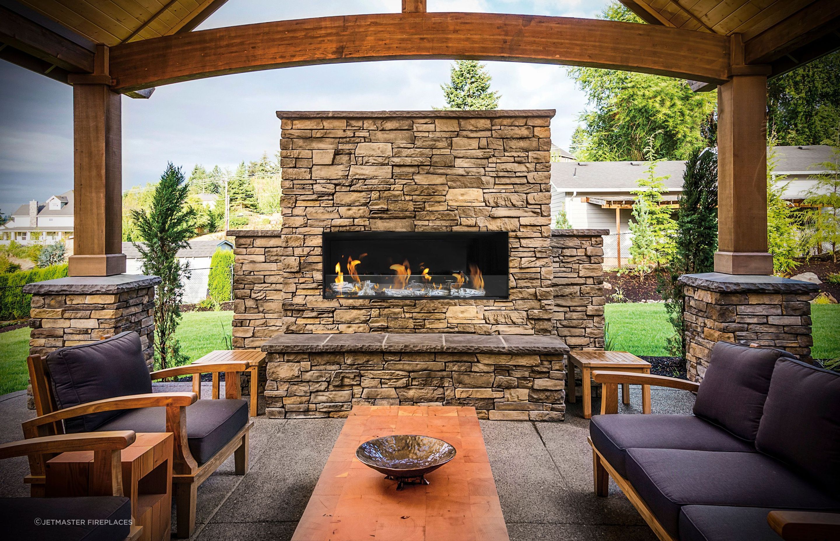 patio-horizon-gas-fireplace.jpg