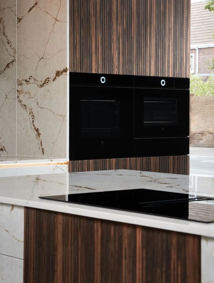 projectauhw236103tebonyondatom22ngukkitchens4portrait.jpeg