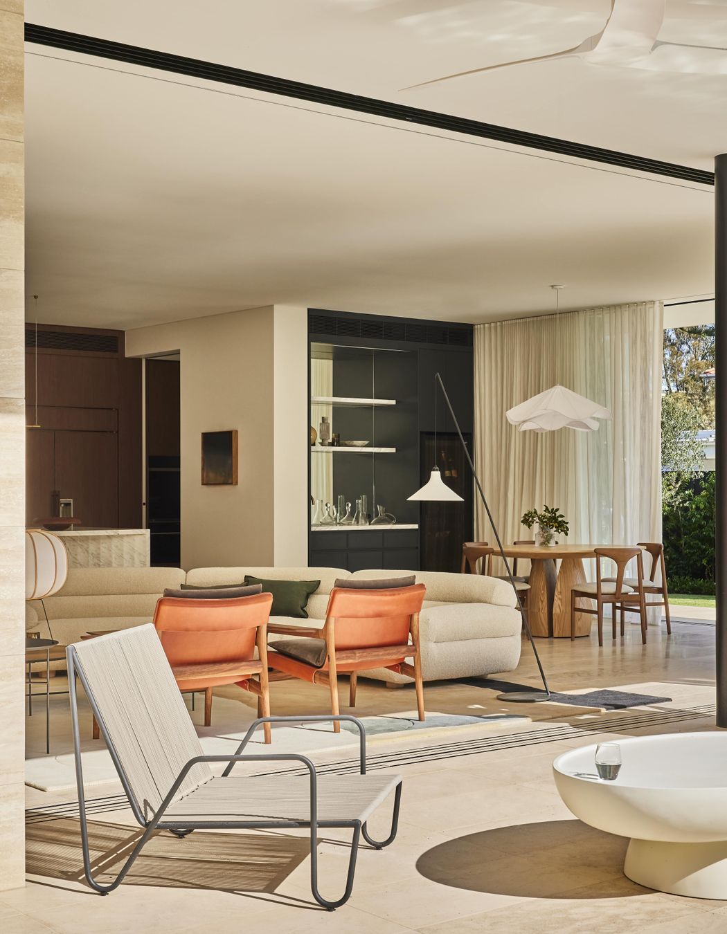 Clontarf House, shortlisted for the IDEA Awards (Residential Single). Rich Carr Architects, Alexandra Kidd Interior Design, and Wyer & Co Landscape Design created this extraordinary family home featuring Tavira Limestone flowing seamlessly from interior to outdoor areas. Built by Airth Building, photographed by Pablo Veiga.