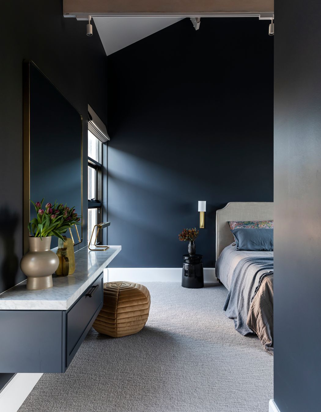 Bischoff Residence by Tom Mark Henry | Photography by Pablo Veiga