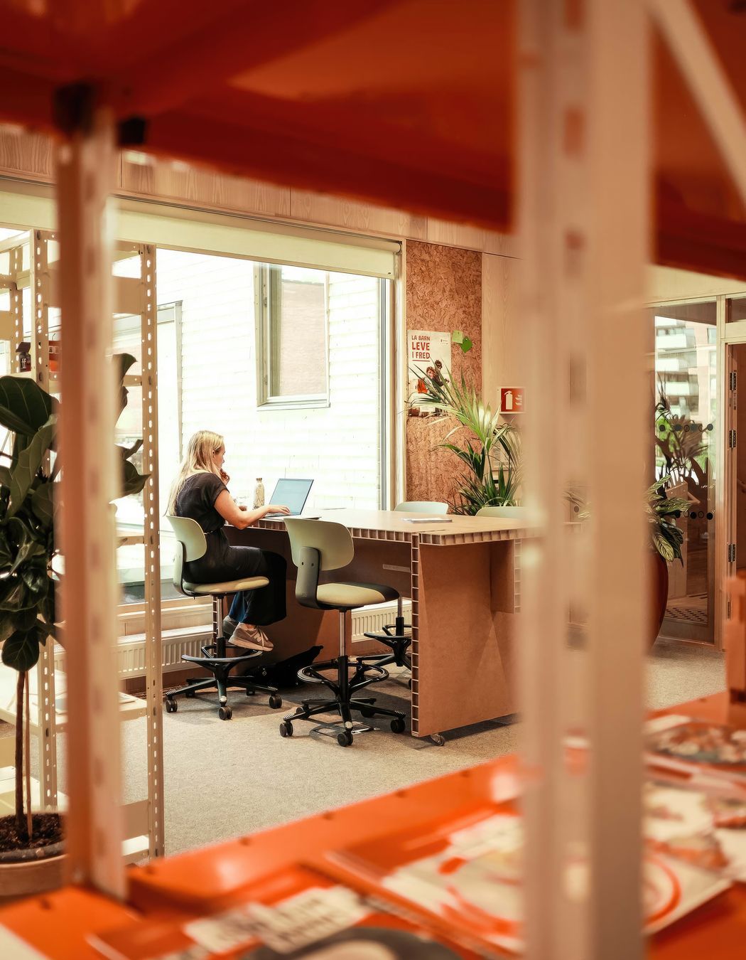 Interior of Redd Barna's office, designed by Romlaboratoriet
