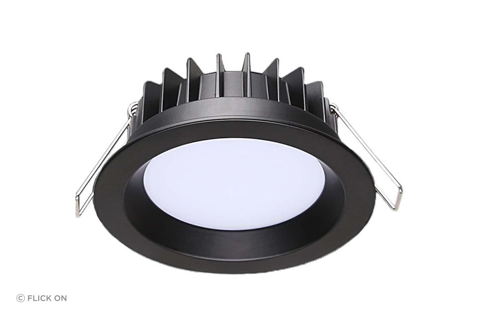 revo-downlight-flick-on-v2.jpg